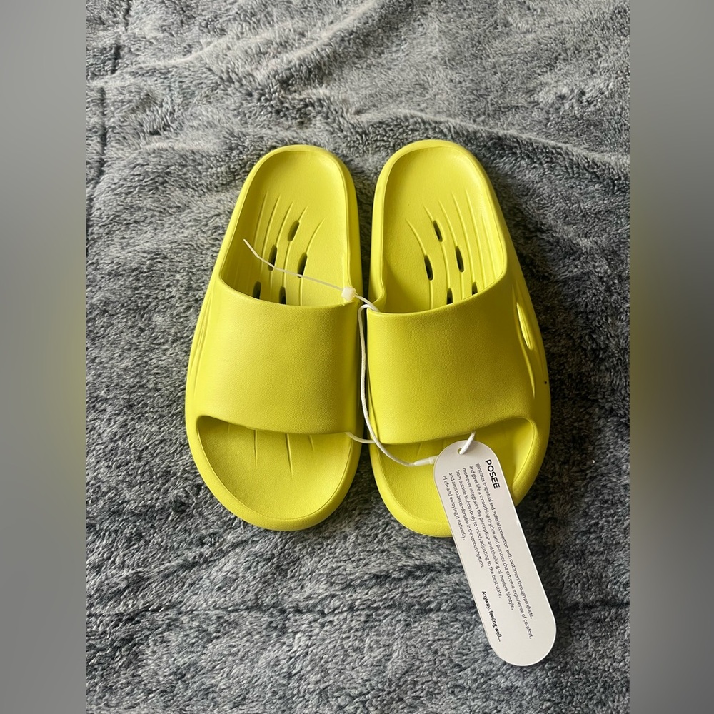 Yellow green Posee Slip-On Shoes